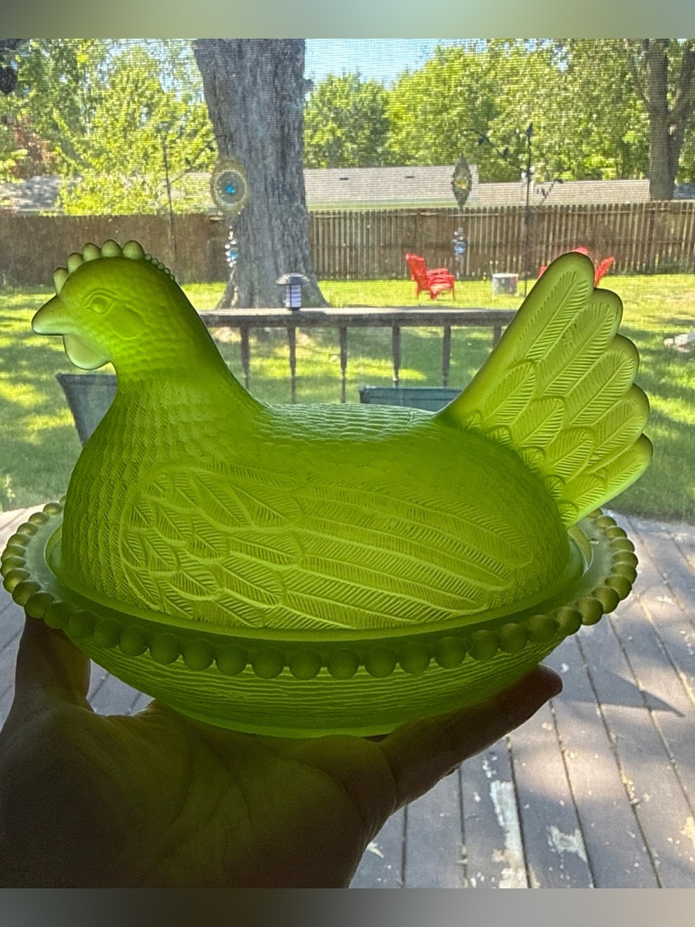 Vintage Satin Lime Indiana hen on nest - a few minor callouts